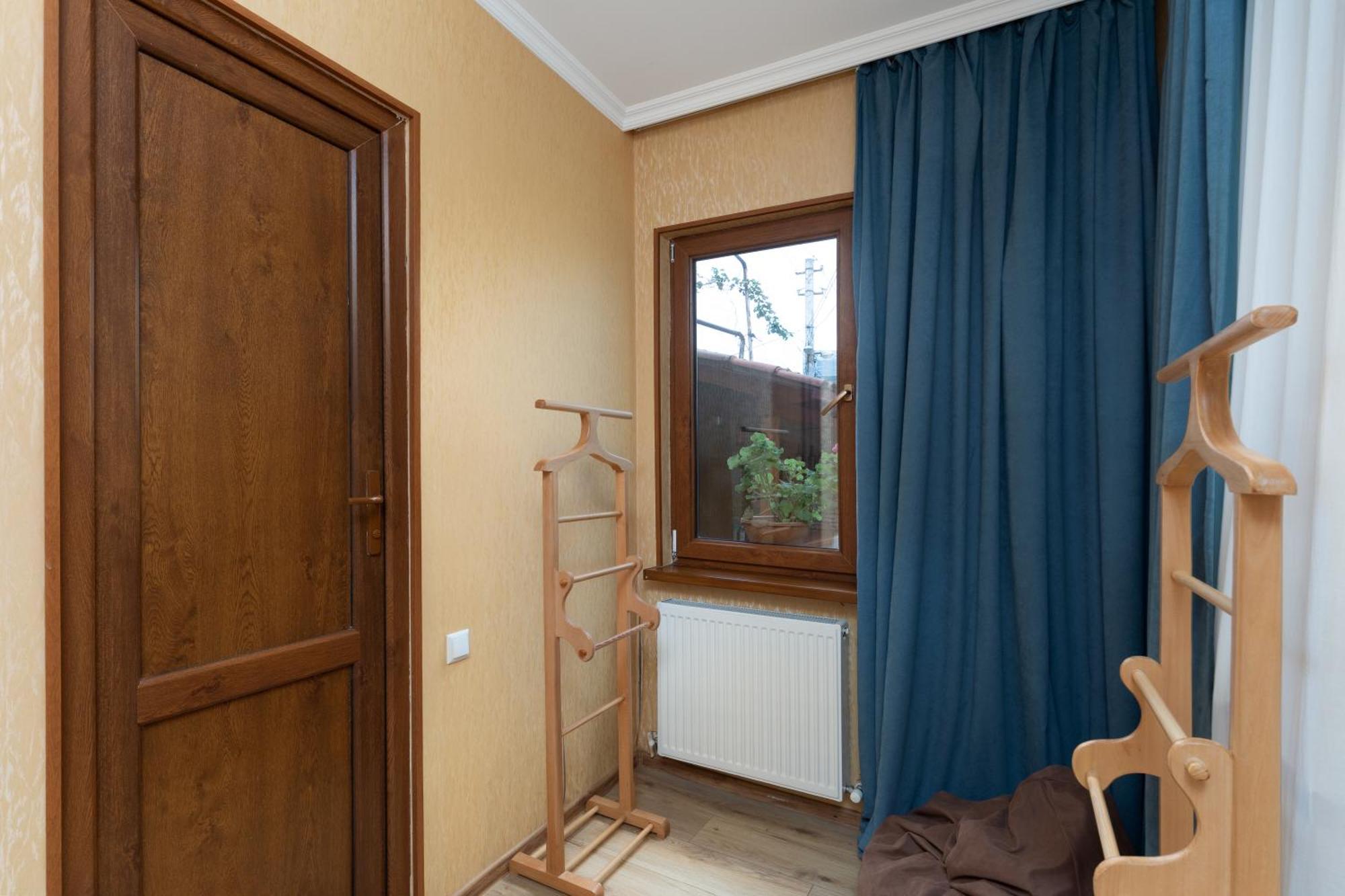 Apartments With Wine Cellar In Old Tbilisi Esterno foto