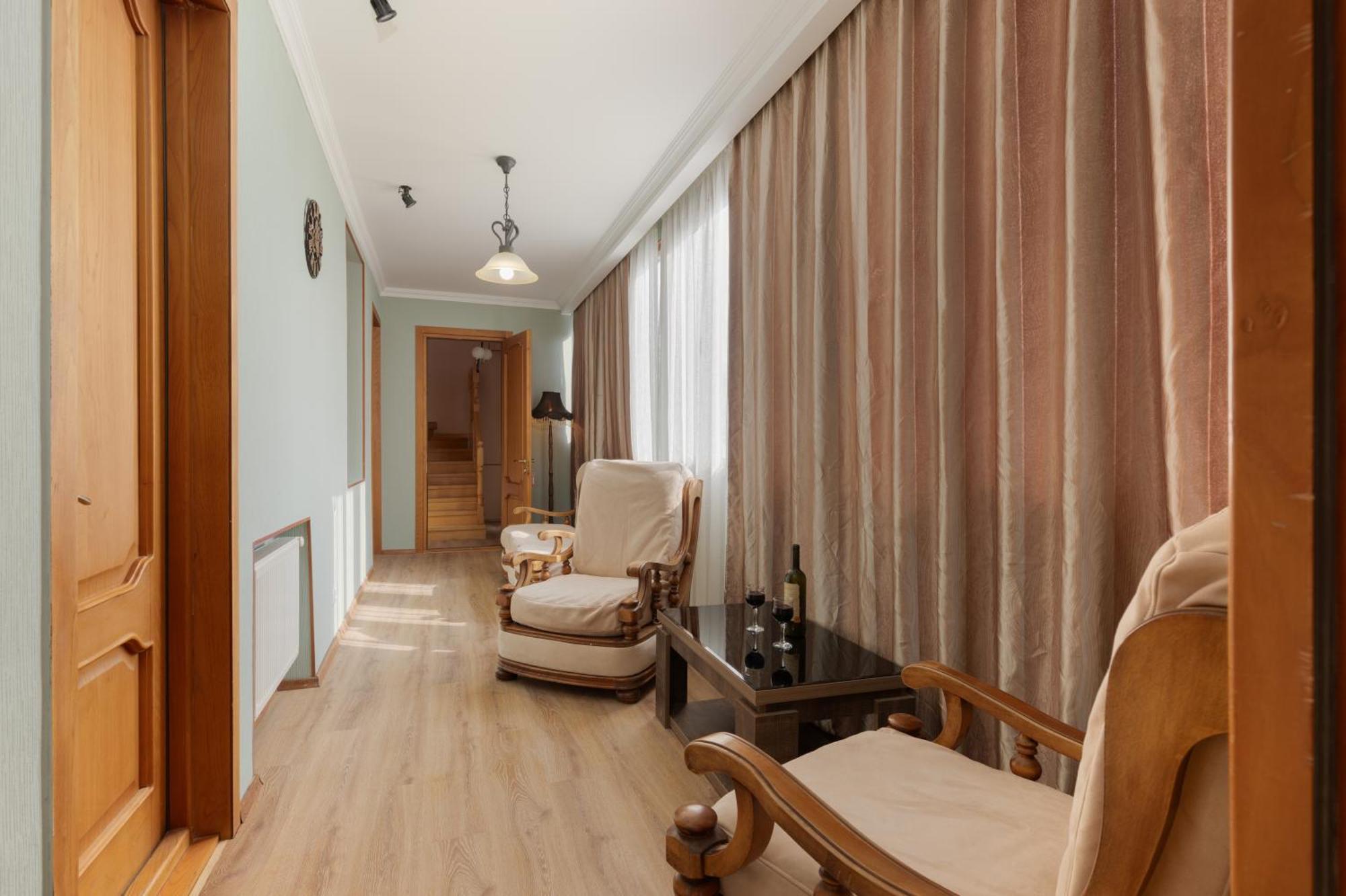 Apartments With Wine Cellar In Old Tbilisi Esterno foto